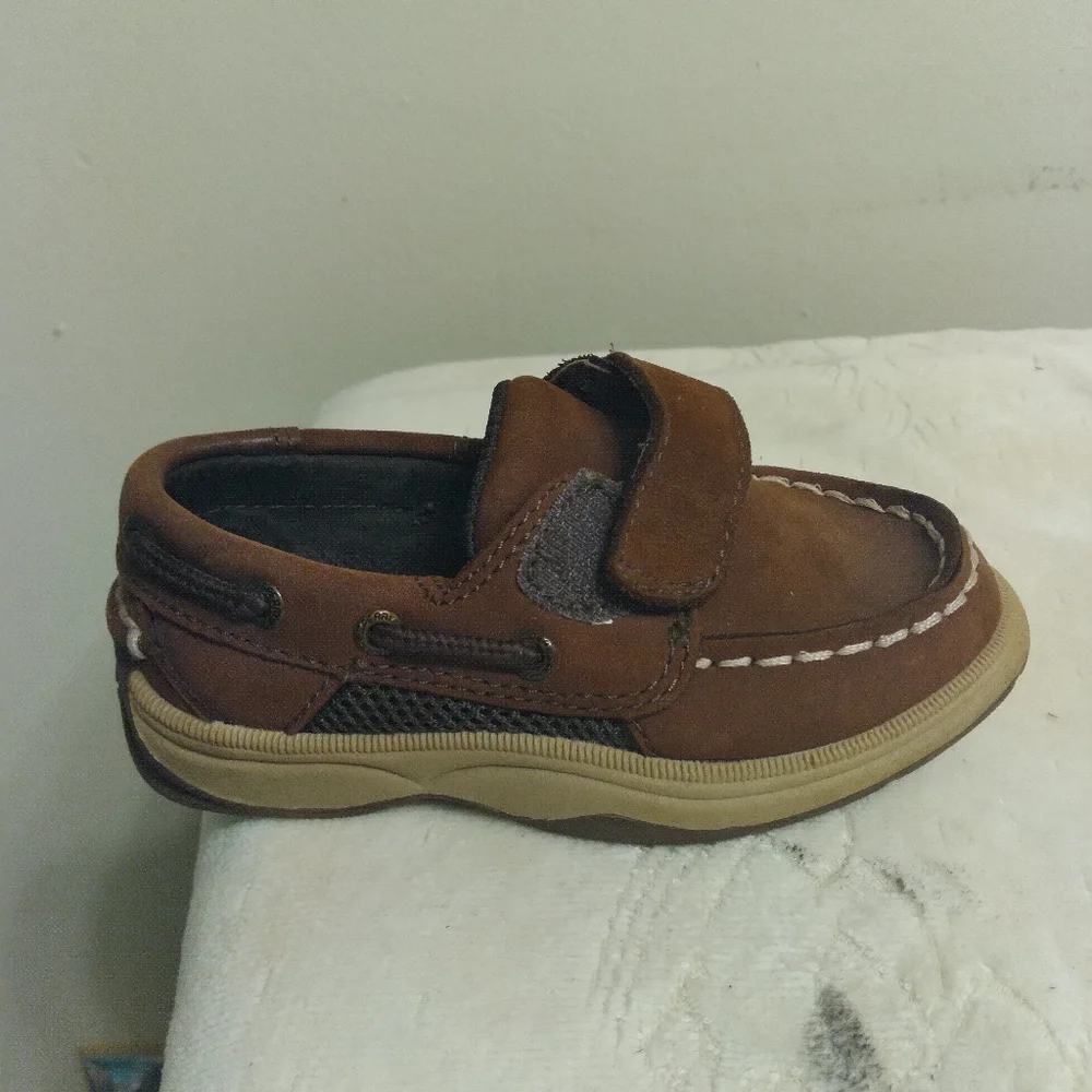 Brown Kids SPERRY Shoes with Velcro Strap TODDLER Size 7 M, 4.5 INCHES INSIDE